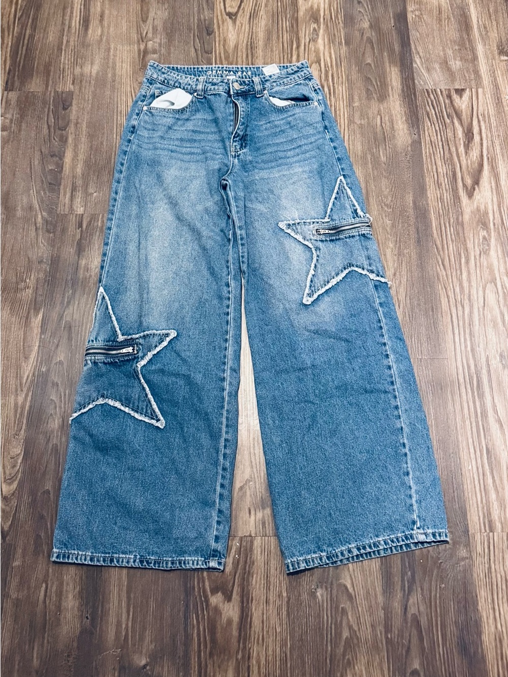 Gemma Rae 90s Y2K style wide leg baggy star jeans size 9/29